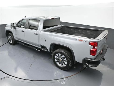 Used 2025 Chevrolet Silverado 2500 Custom w/ Custom Value Package image 40
