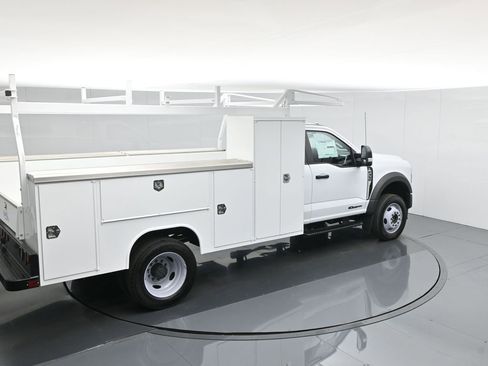 New 2024 Ford F450 XL w/ XL Chrome Package image 45