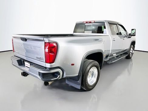 Used 2025 Chevrolet Silverado 3500 High Country w/ High Country Premium Package AWD/4WD image 7