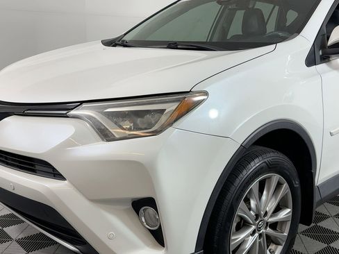 Used 2018 Toyota RAV4 Limited w/ Advanced Technology Package image 9