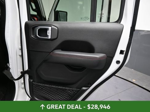 Used 2020 Jeep Gladiator Rubicon w/ Cold Weather Group AWD/4WD image 23