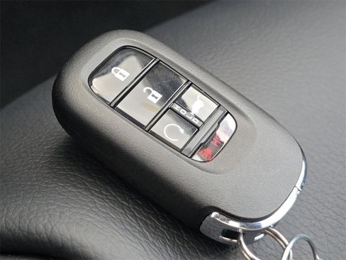 New 2025 Honda Pilot Touring image 37