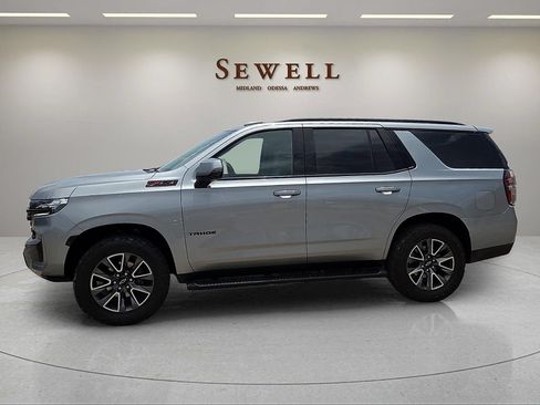 Used 2023 Chevrolet Tahoe Z71 w/ Luxury Package AWD/4WD image 2