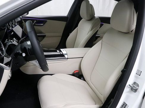 Certified 2025 Mercedes-Benz C 300 4MATIC Sedan image 10