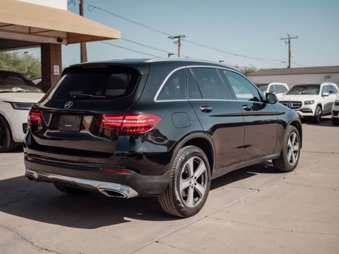 Used 2017 Mercedes-Benz GLC 300 w/ Premium 2 Package image 3