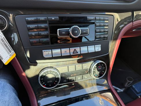 Used 2013 Mercedes-Benz SL 550 image 36