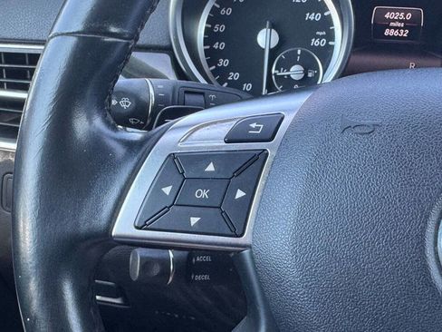 Used 2016 Mercedes-Benz GL 450 4MATIC image 20