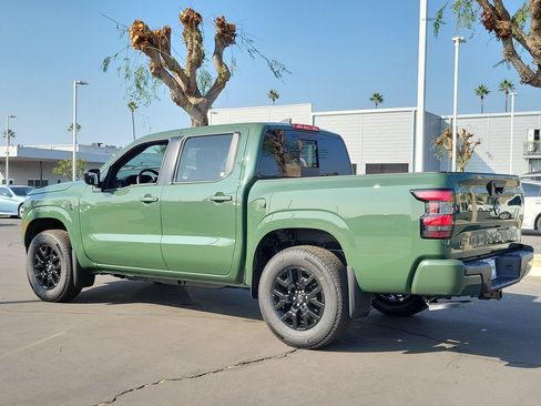 New 2026 Nissan Frontier SV w/ Tow Package AWD/4WD image 2