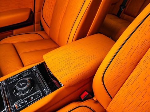 Used 2023 Rolls-Royce Cullinan AWD/4WD image 17