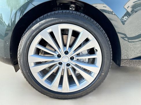 New 2025 Land Rover Range Rover SE image 43