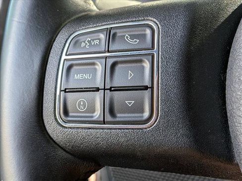 Used 2017 Jeep Wrangler Unlimited Sahara w/ Connectivity Group image 13