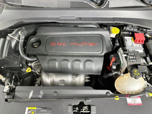 Used 2022 Jeep Compass Latitude AWD/4WD image 32