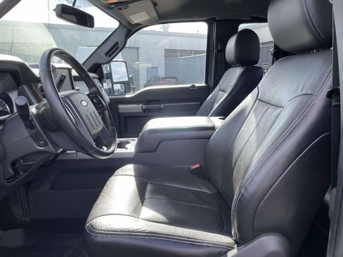 Used 2015 Ford F250 Lariat w/ Chrome Package image 12