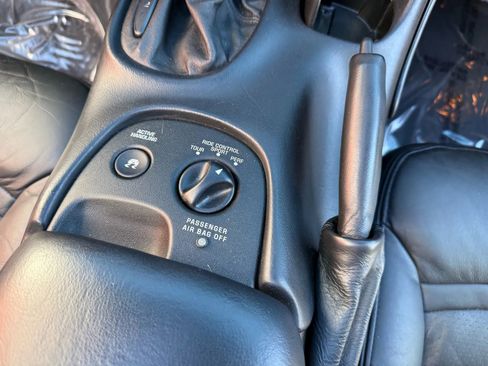 Used 2002 Chevrolet Corvette Convertible 2D w/ Preferred Equipment Group2 image 32