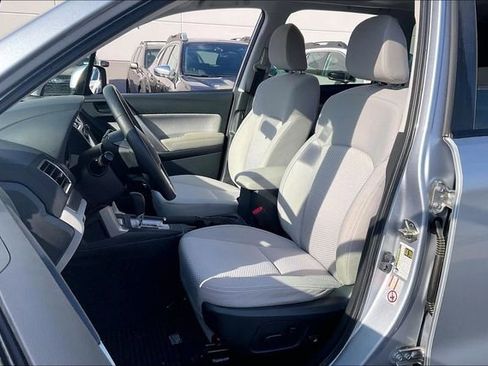 Used 2017 Subaru Forester 2.5i Premium image 25