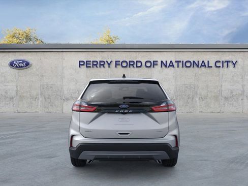 Certified 2024 Ford Edge SEL w/ Convenience Package image 5
