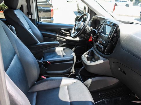 Used 2021 Mercedes-Benz Metris Passenger image 18