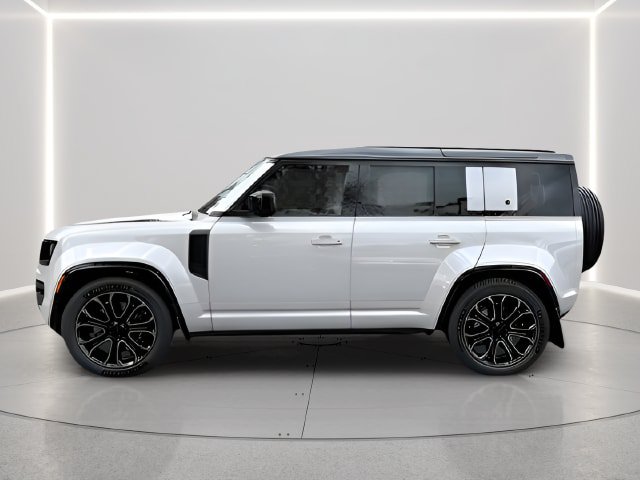 New 2026 Land Rover Defender 110 OCTA AWD/4WD image 5