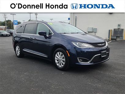 Used 2018 Chrysler Pacifica Touring-L Plus w/ Advanced Safetytec Group
