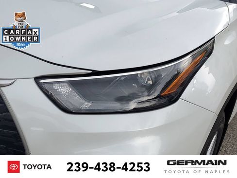 Certified 2024 Toyota Highlander LE FWD image 15