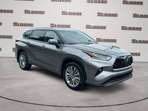 Used 2026 Toyota Highlander Platinum AWD/4WD image 7