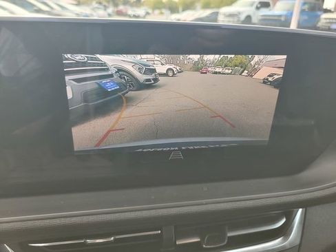 Used 2024 Buick Envista Preferred image 20