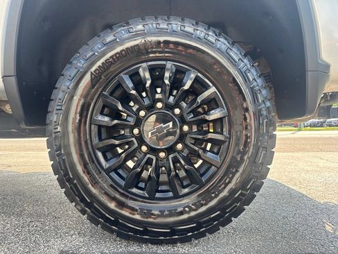 Used 2023 Chevrolet Silverado 3500 LTZ w/ LTZ Plus Package AWD/4WD image 11