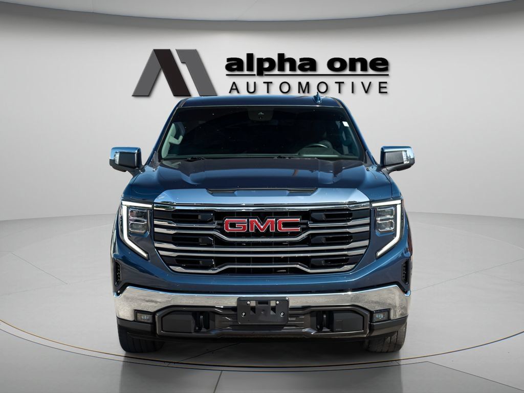 Used 2023 GMC Sierra 1500 SLT RWD image 2