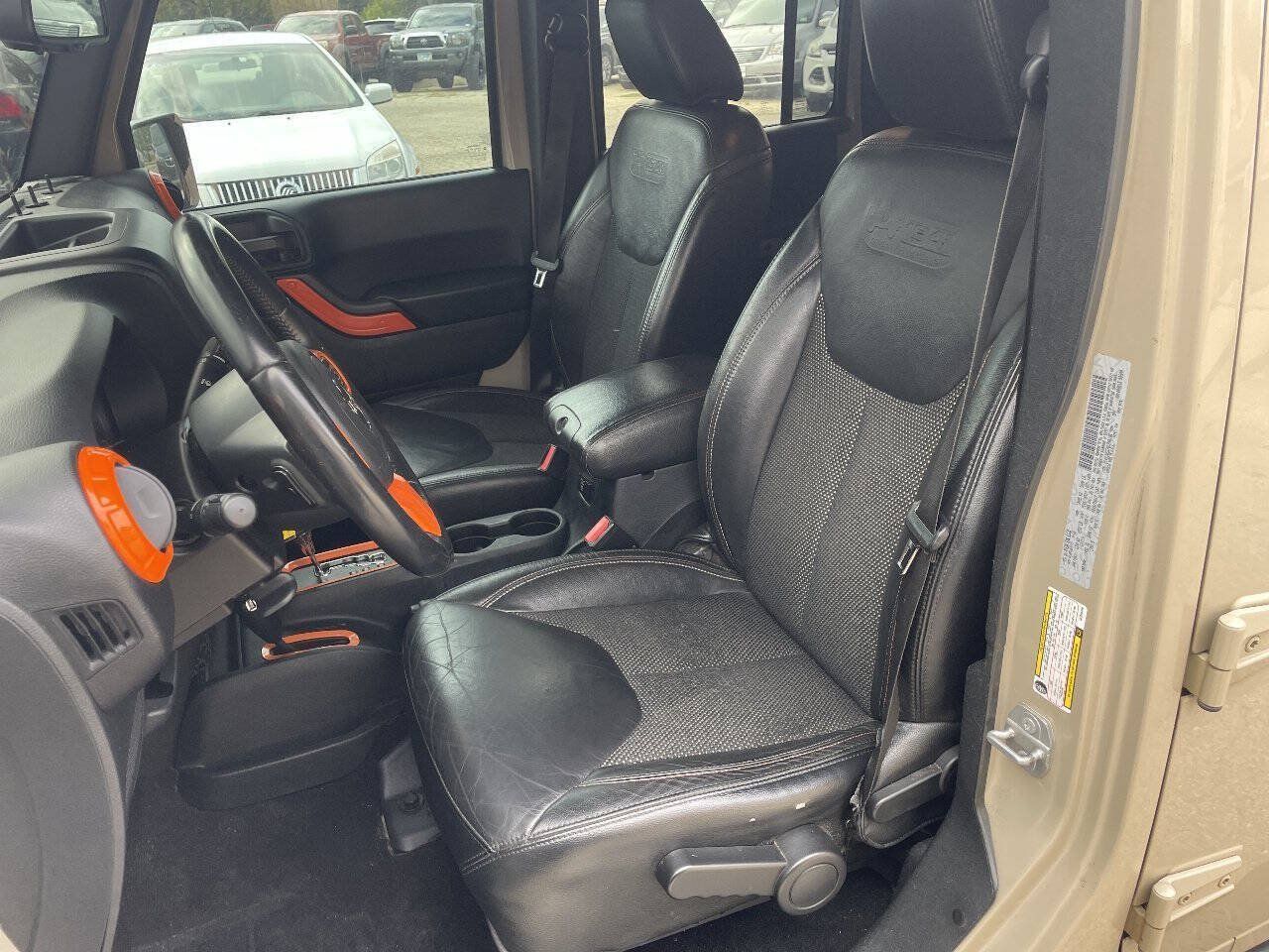 Used 2016 Jeep Wrangler Unlimited Sahara AWD/4WD image 20