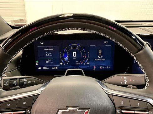 Used 2025 Chevrolet Traverse Z71 w/ Enhanced Driving Package AWD/4WD image 29