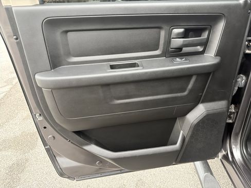 Used 2019 RAM 1500 Express image 33
