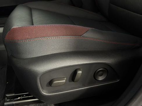 New 2025 Chevrolet Equinox RS w/ Safety and Technology Package image 25