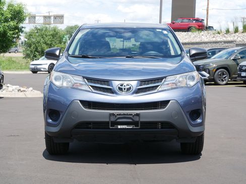Used 2013 Toyota RAV4 LE AWD/4WD image 3