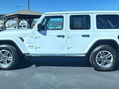 Used 2020 Jeep Wrangler Unlimited Sahara image 6