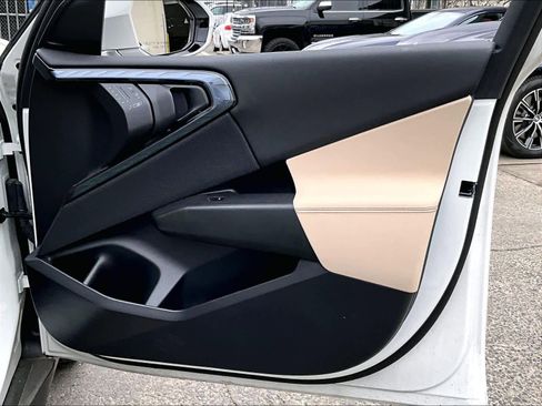 Used 2025 BMW X3 xDrive30i w/ Convenience Package image 26