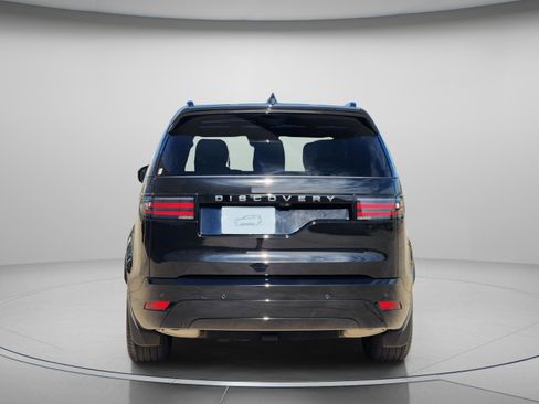 Certified 2025 Land Rover Discovery Dynamic SE AWD/4WD image 4