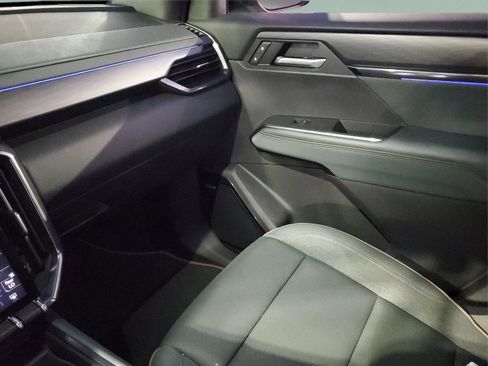 Used 2025 GMC Acadia AT4 image 22