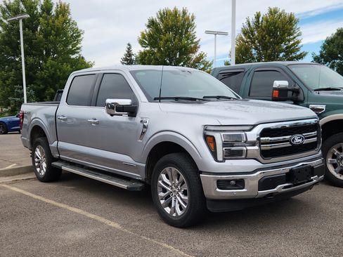 Used 2025 Ford F150 Lariat w/ Equipment Group 502A High AWD/4WD image 4