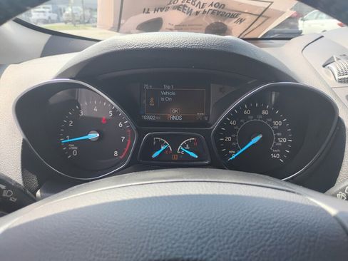 Used 2018 Ford Escape Titanium AWD/4WD image 16