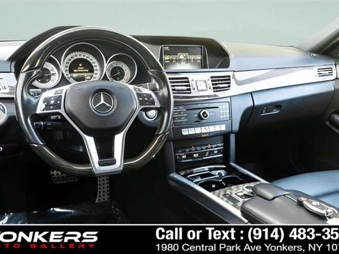 Used 2016 Mercedes-Benz E 350 4MATIC Wagon image 22