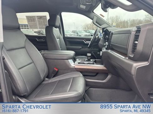 Used 2023 GMC Sierra 1500 SLT w/ SLT Premium Package image 28