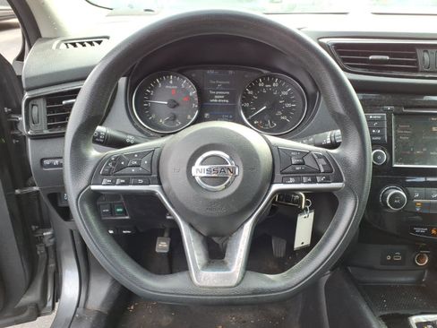 Used 2020 Nissan Rogue Sport S w/ Appearance Package FWD image 18