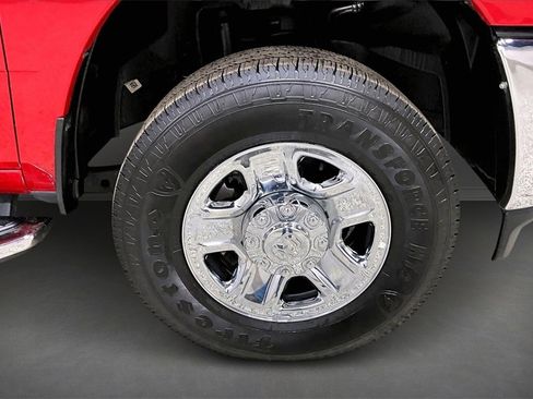 Used 2024 RAM 2500 Big Horn w/ Bed Utility Group image 32