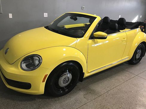 Used 2016 Volkswagen Beetle 1.8T S image 15