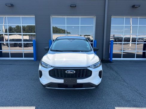 Used 2024 Ford Escape Active AWD/4WD image 5