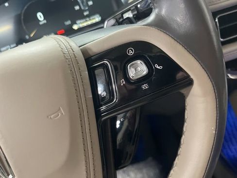 Certified 2023 Lincoln Aviator Reserve w/ Elements Package Plus AWD/4WD image 32