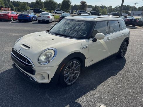 Used 2018 MINI Cooper Clubman S AWD/4WD image 3