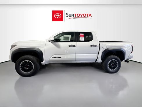 New 2025 Toyota Tacoma TRD Off-Road image 6