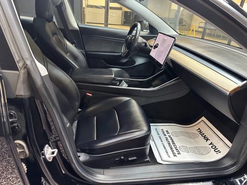 Used 2018 Tesla Model 3 Long Range image 26