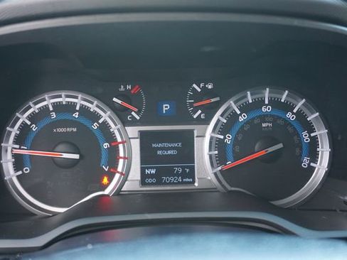 Used 2014 Toyota 4Runner Limited image 10